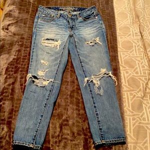 AMERICAN EAGLE distressed denim